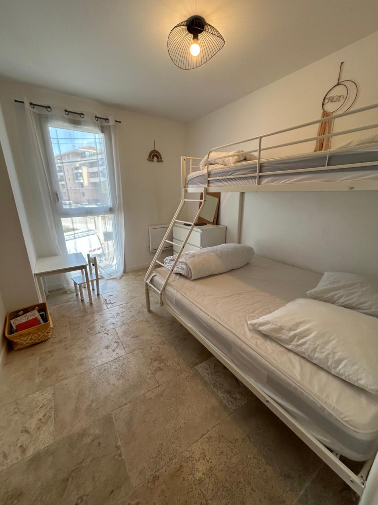 Appartement T3 dans maison neuve 7 couchages La Seyne-sur-Mer Extérieur photo